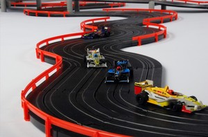 AFX21018 Super International HO Slot Car Set